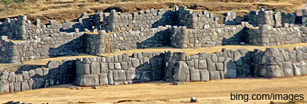 image of sacsayhuaman in peru